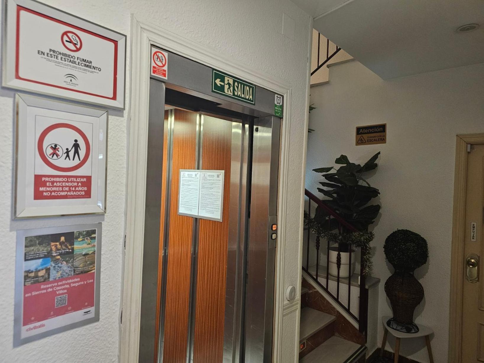Hotel Al-Andalus Peal, En Cazorla Comarca Peal De Becerro エクステリア 写真